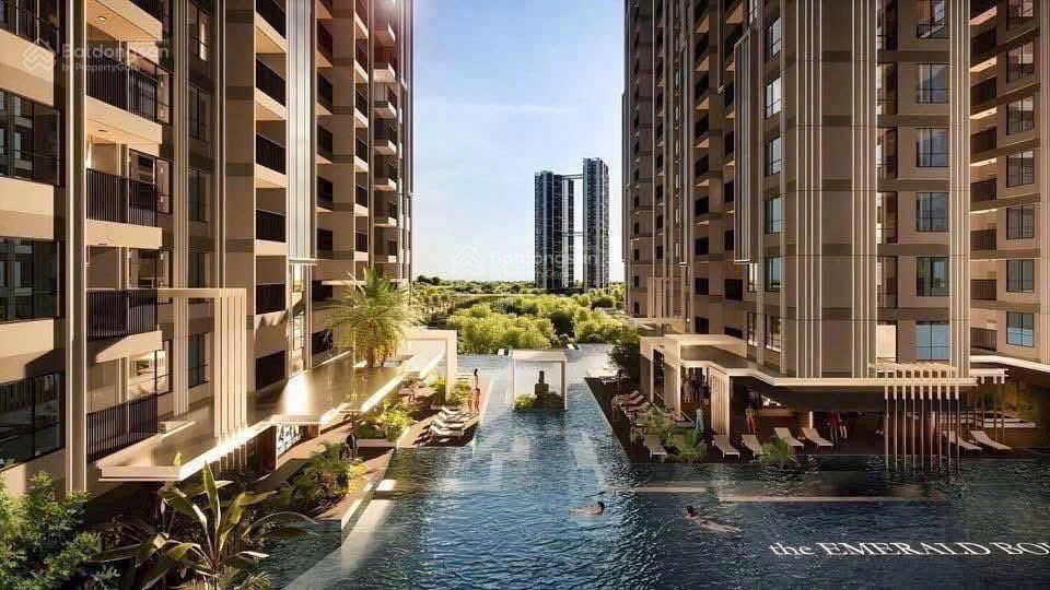 Bán căn góc 2pn 2wc the emerald boulevard giá 4,05 tỷ, thanh toán 50% trong 3 năm