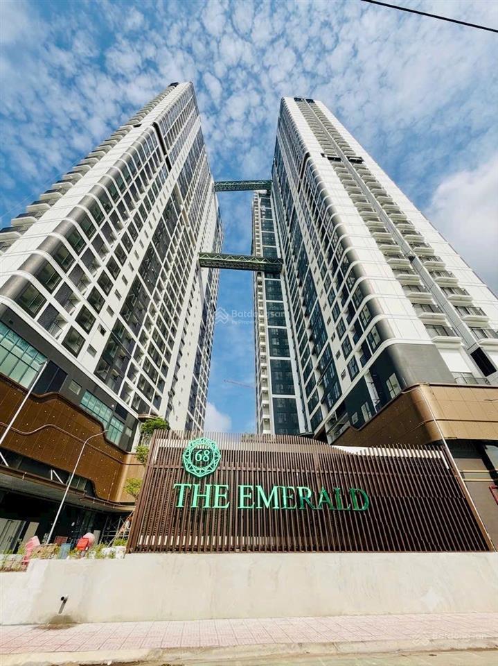 Cho thuê căn 1pn+ the emerald 68 48m nội thất cơ bản chỉ 6 triệu/tháng