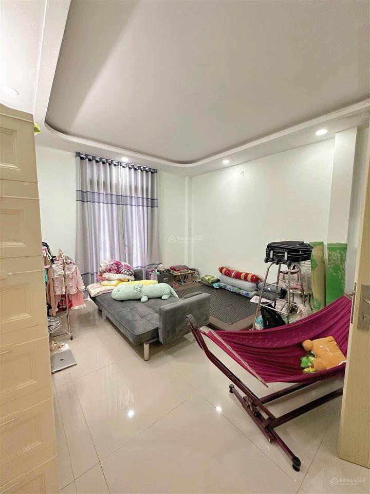 Bán nr 4pn, 4wc, 40m2 tại hương lộ 2, giá 4,8 tỷ, đẹp nhiều tiện ích