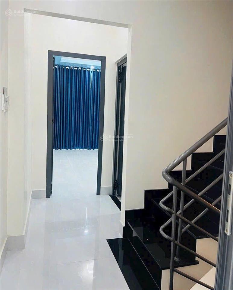 Cho thuê nhà trọ lạc long quân q.tân bình  30 triệu/ tháng 0905 594 ***