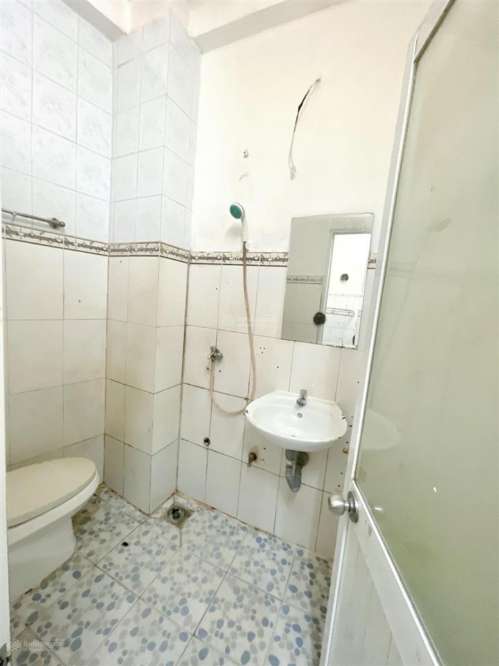 Bán nhà đinh tiên hoàng bình thạnh 3 tầng giá chỉ 2,4 tỷ