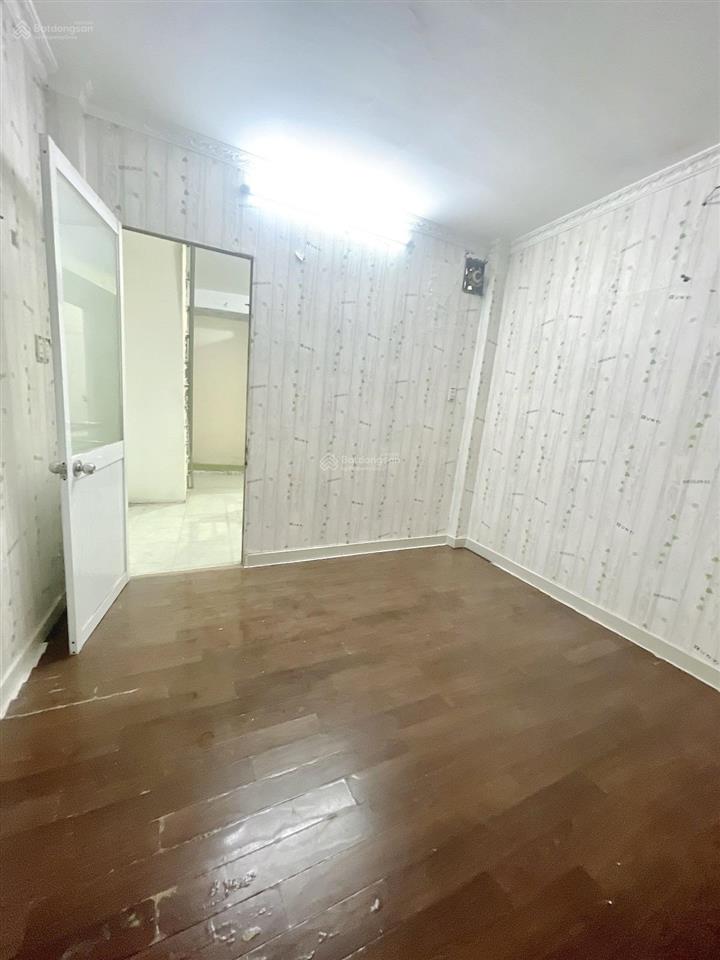 Bán nhà đinh tiên hoàng bình thạnh 3 tầng giá chỉ 2,4 tỷ