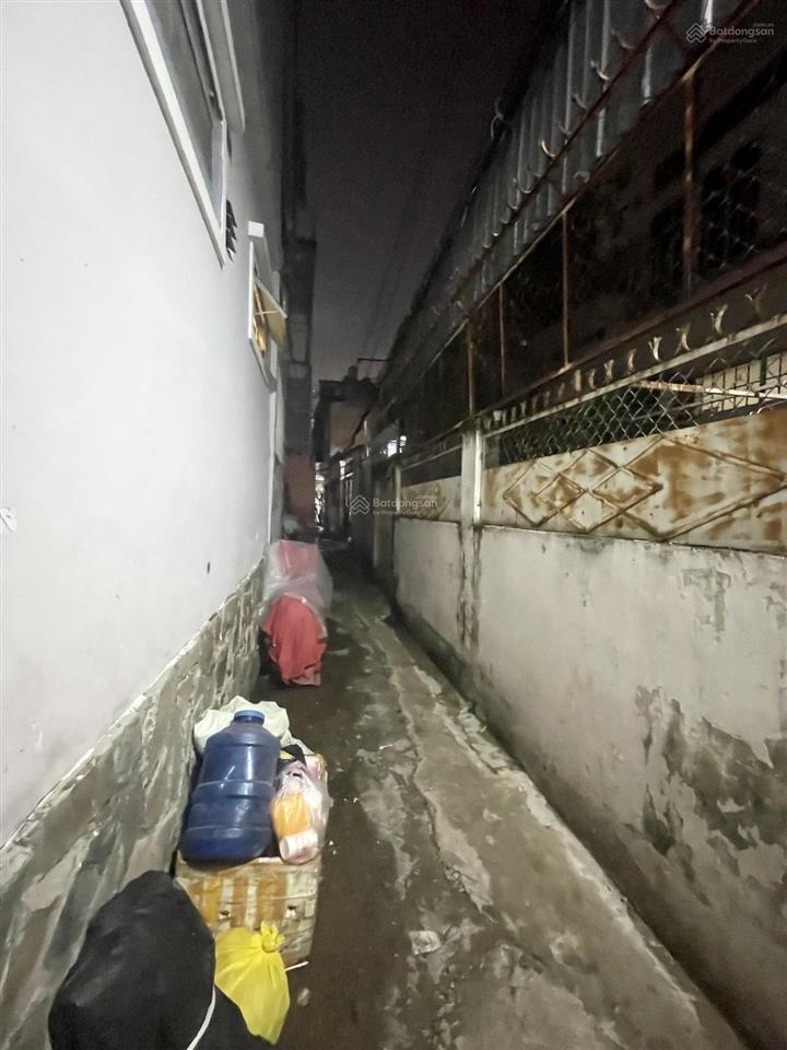 Bán nhà đinh tiên hoàng bình thạnh 3 tầng giá chỉ 2,4 tỷ