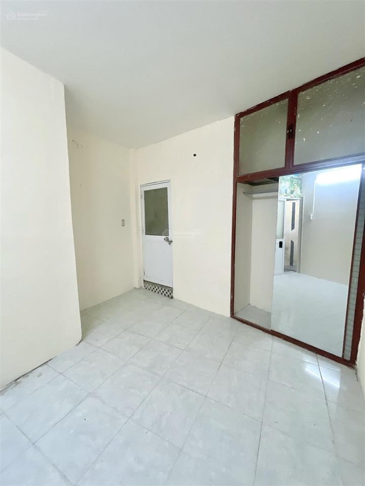 Bán nhà đinh tiên hoàng bình thạnh 3 tầng giá chỉ 2,4 tỷ