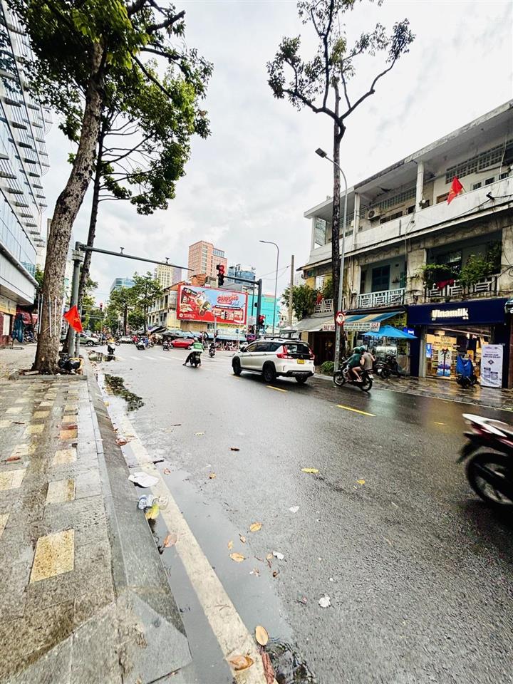 Quận 1  chung cư ngay phố tài chính nguyễn công trứ chỉ 2,65 tỷ