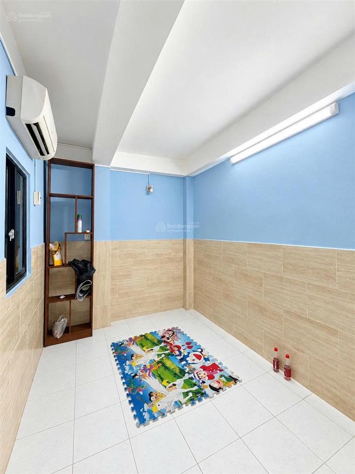 Quận 1  nhà 3 tầng hoàn công chỉ 2,9 tỷ