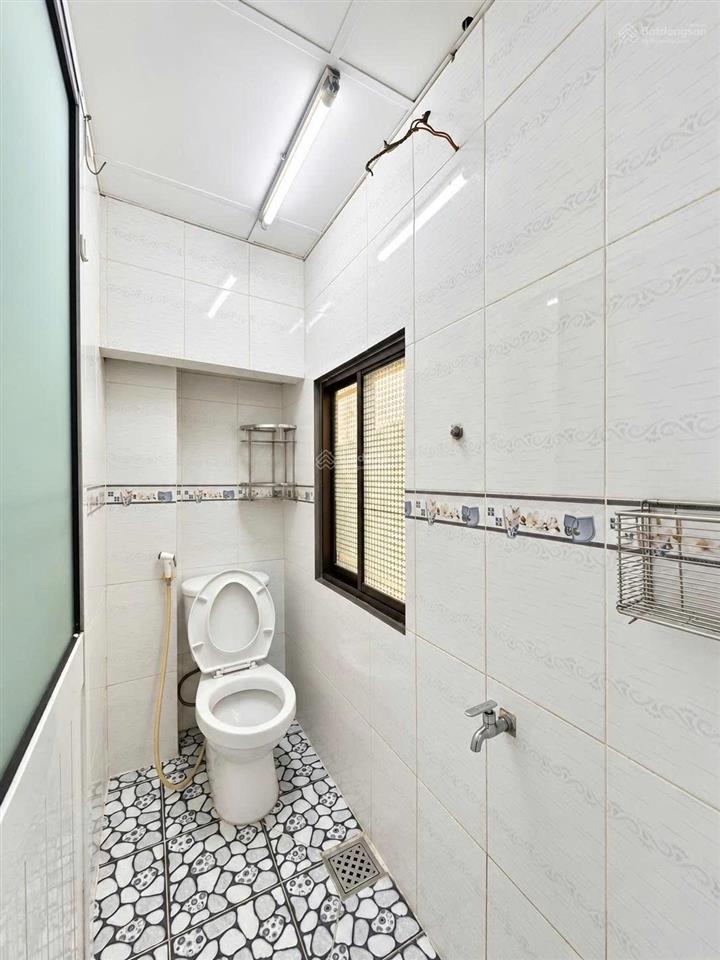 Quận 1  nhà 3 tầng hoàn công chỉ 2,9 tỷ