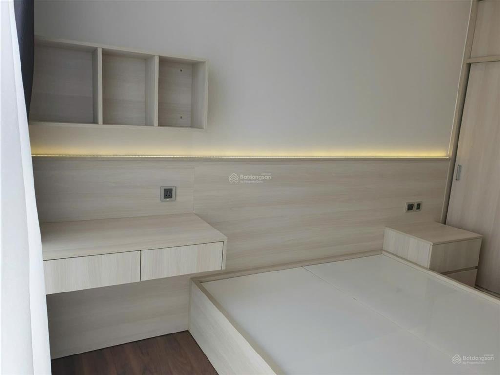 Bán midtown phú mỹ hưng  2pn  91m2   0798 740 ***