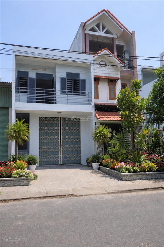 Bán nhà 2 tầng đường hoàng bật đạt rộng 7,5m lề 3m, giá 6,5 tỷ