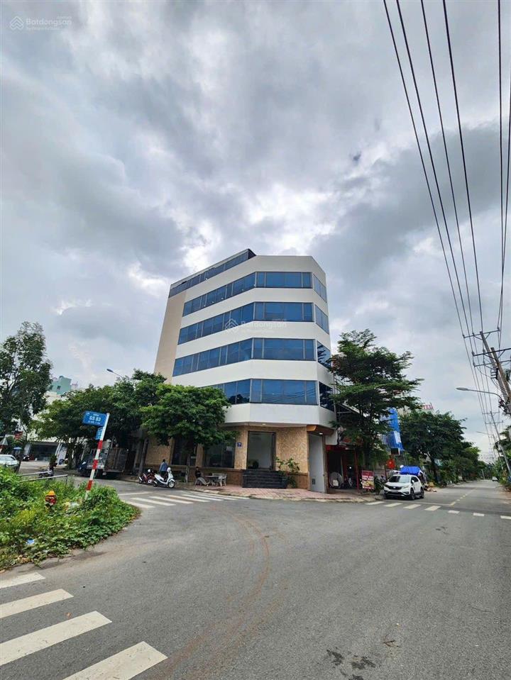 Chủ giảm từ 22 tỷ còn 19 tỷ bán tòa nhà go dĩ an, p. đông hòa, tp. dĩ an. dt 116,9m2