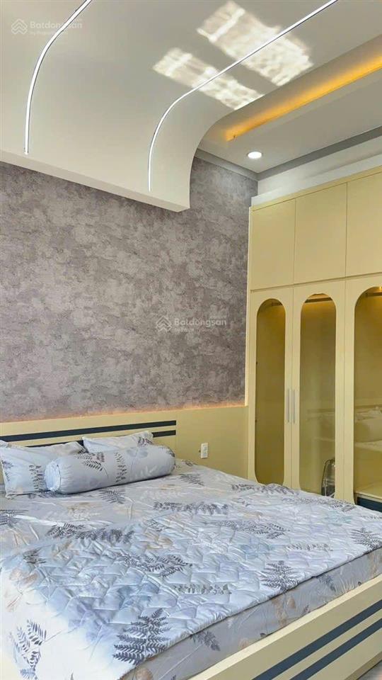 Nhà 1 trệt 2 lầu kdc phú mỹ hiệp dĩ an. vị trí đẹp đường thông  giá 4ty990