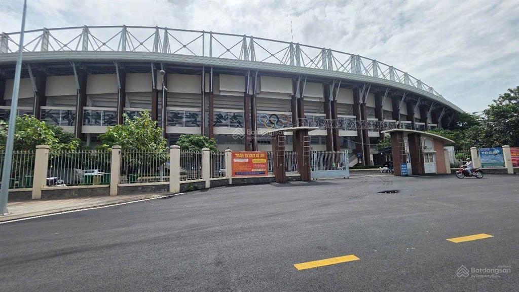 Bán lô đất mặt tiền đường phường đông hòa dĩ an diện tích 2450m2 ngang 32m nở hậu đường n