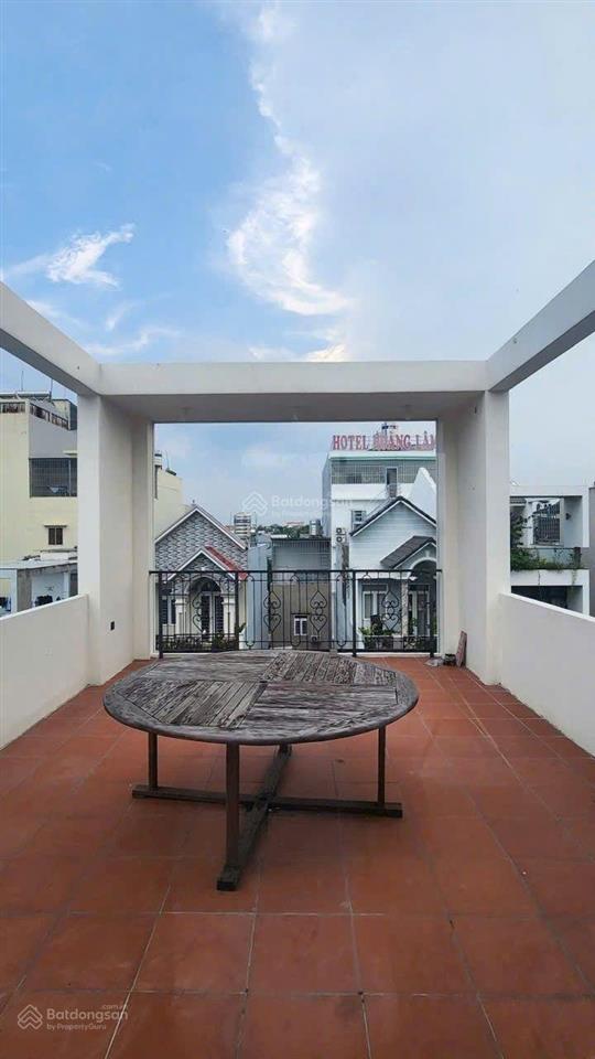 Nhà đẹp đường gs2 đông hòa dĩ an nhà 1 trệt 3 lầu ,dt 81m ,hoàn công vị trí đường quãng trường xanh