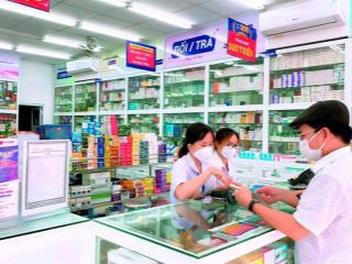 Bán cửa hàng đang cho nhà thuốc long châu thuê . mặt tiền trần hưng đạo dĩ an.giá 13ty900tl