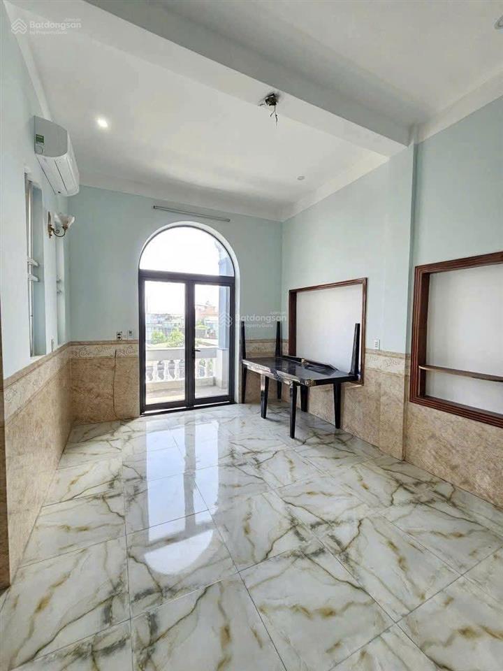 Bán nhà biệt thự mặt tiền đuờng kinh doanh cây da tân đông hiệp dĩ an. góc 2 mt kinh doanh đa ngành