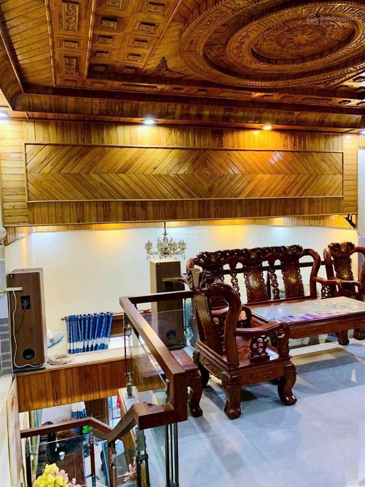 Bán khẩn cấp  nhà mặt tiền chợ đường trần quang diệu, dĩ an (gần ngã 6 an phú) giá bán 8tỷ 050tr