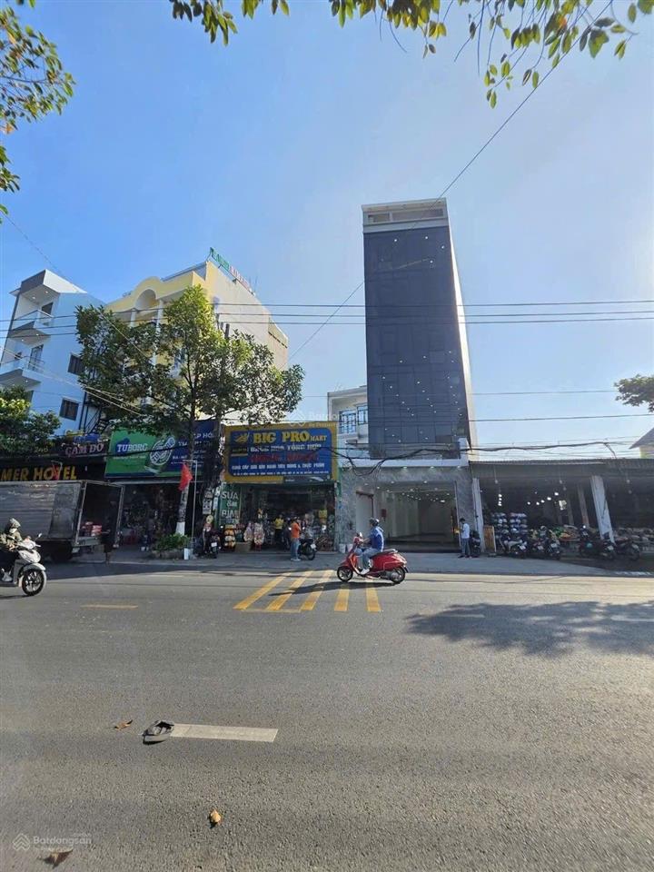 Ngộp ngộp. cần bán tòa nhà mặt tiền đường lê hồng phong, dĩ an đang có thu nhập 40tr tháng hợp đồng