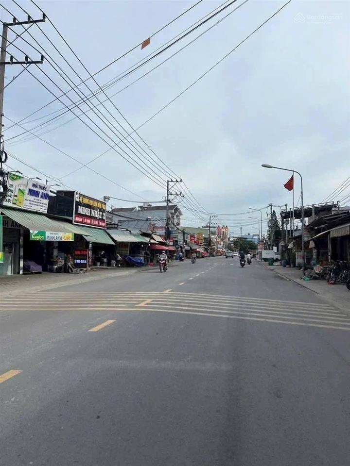 Bán nhà mặt tiền đuờng lê thị trung kinh doanh sầm uất an phú thuận an. dt 124m nhà 1trệt 3lầu