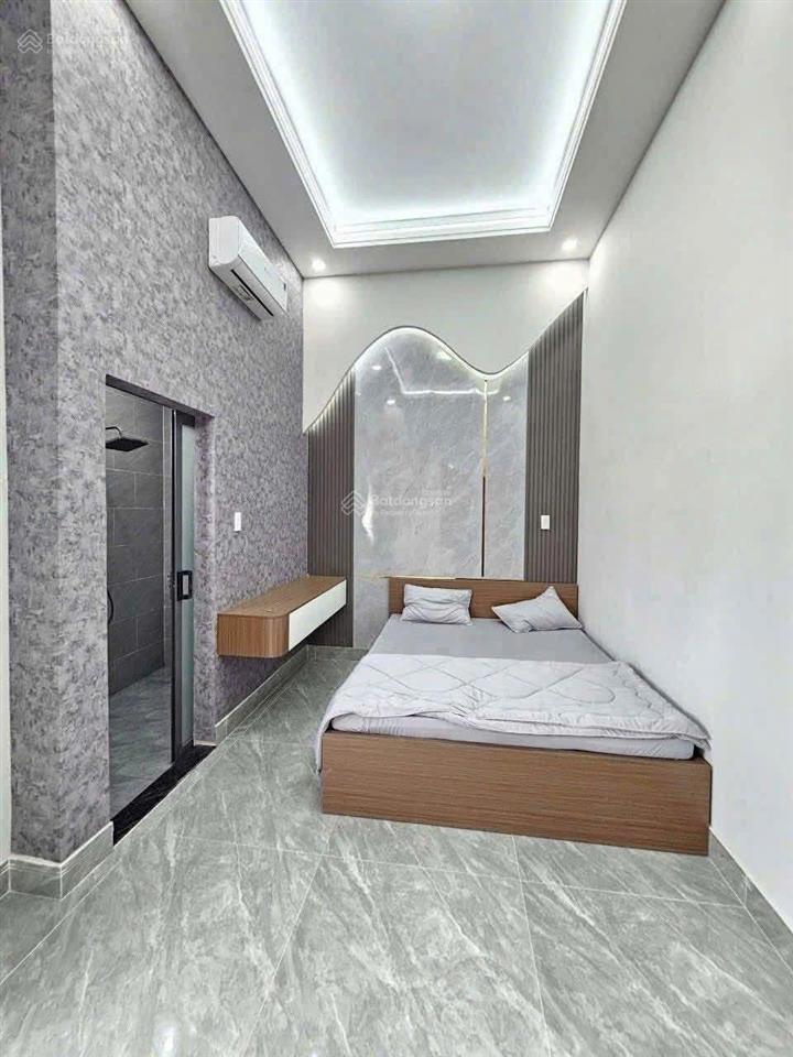 Bán nhà tân đông hiệp đẹp dĩ an * hcm nhà thiết kế hiện đại, 4 phòng ngủ + 1 phòng thờ + 5 wc