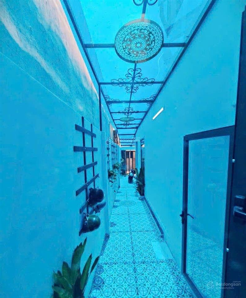 Chính chủ gửi bán nhà gấp gấp giá bán 7tỷ190triệu (thương lượng) nhà sổ riêng, có giấy phép