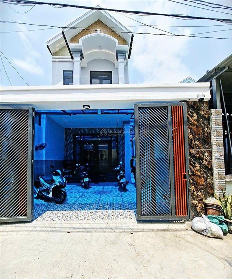 Chính chủ gửi bán nhà gấp gấp giá bán 7tỷ190triệu (thương lượng) nhà sổ riêng, có giấy phép