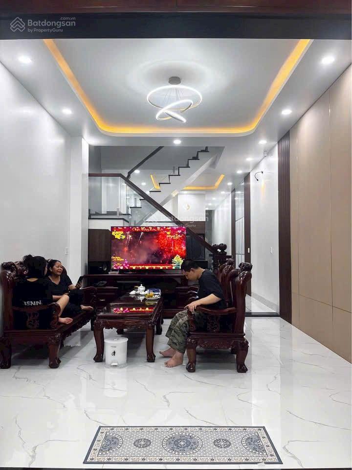 Cần bán nhà mặt tiền đường lê văn tiên, phường dĩ an, tp hcm. đường nhựa rộng 8m thông