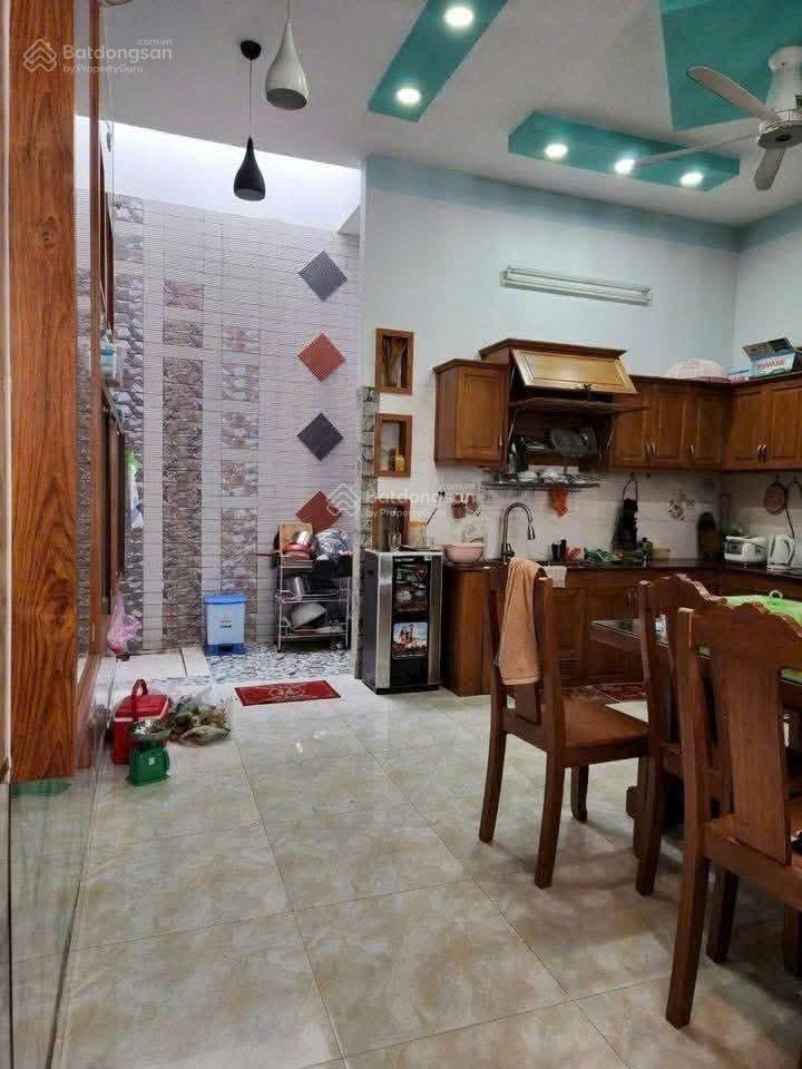 Bán nhà đường số 1 trung tâm hành chính dĩ an. 1 trệt 2 lầu dt 101m2