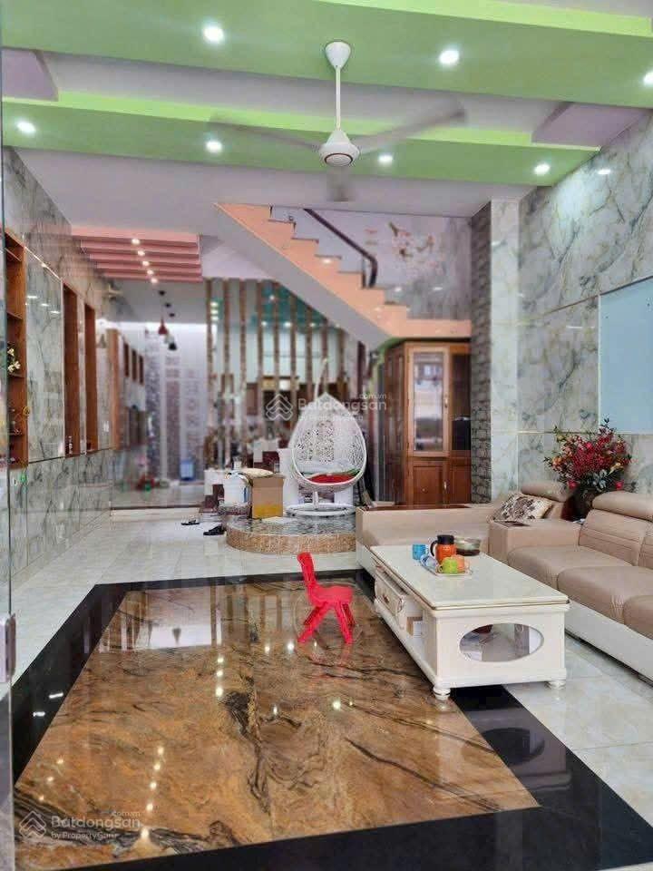 Bán nhà đường số 1 trung tâm hành chính dĩ an. 1 trệt 2 lầu dt 101m2