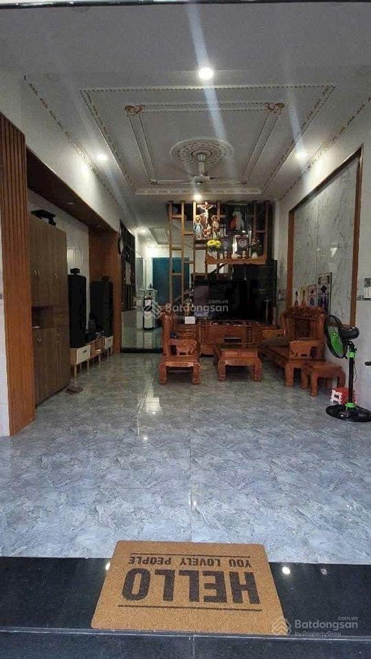 Bán nhà gần chợ dĩ an phường dĩ an tphcm nhà 3 tầng 3pn khép kín, phòng thờ diện tích 4,7mx14m