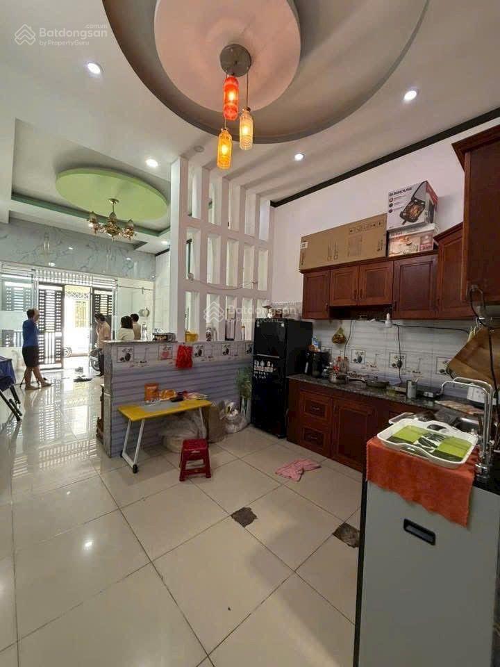 4tỷ640.bán nhà 1trệt 1lầu gần đại học quốc gia tp hcm. chợ đông hoà 800m
diện tích 60,5m full