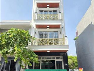 Nhà mớihoàn côngđầy đủ nội thấtgần cụm trường các cấp, chợ đông hòa, làng đại học