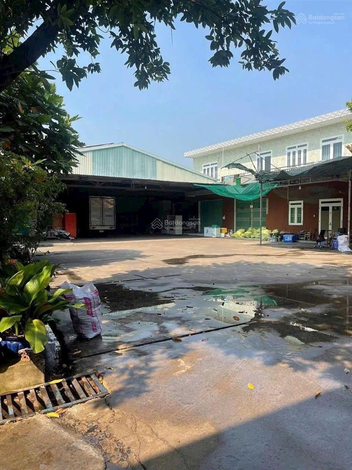 Cần bán nhà xưởng mặt tiền nguyễn thị minh khai dĩ an  khúc gần chợ tân long, ngã tư chiêu liêu