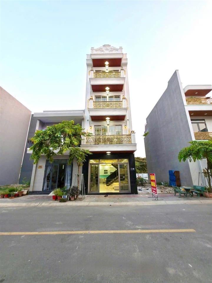 Nhà phố hoàn công view làng đại học 8,5 tỷ tp. hcm  vị trí kdc đông hòa p. đông hòa tp. hcm