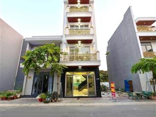 Nhà phố hoàn công view làng đại học 8,5 tỷ tp.hcm  vị trí kdc đông hoà p. đông hoà. tp.hcm