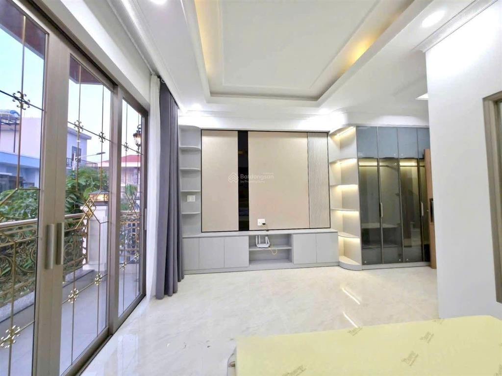 Nhà phố hoàn công view làng đại học 8,5 tỷ tp. hcm  vị trí kdc đông hòa p. đông hòa tp. hcm