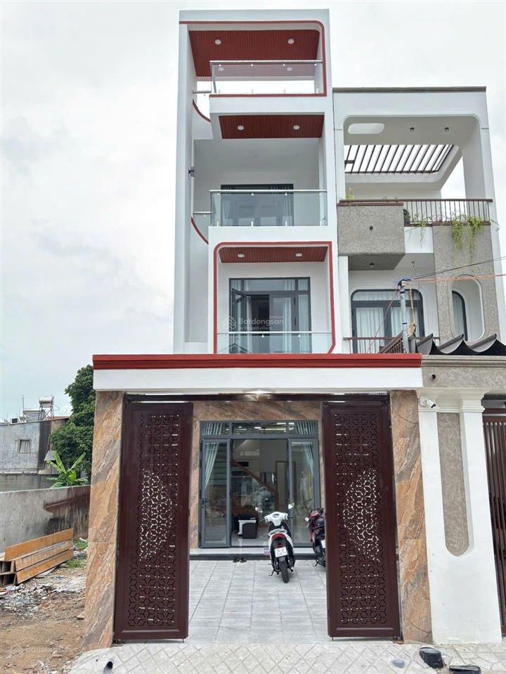 Bán nhà đông hòa 3 tầng mặt tiền kinh doanh gần go dĩ an. diện tích 4m x 25m = 100,4m2