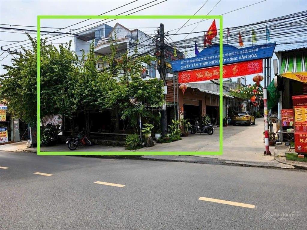 Bán nhà góc 2 mặt tiền cây da vị trí đẹp, thuận tiện ở & kinh doanh toạ lạc tại p. tân đông hiệp