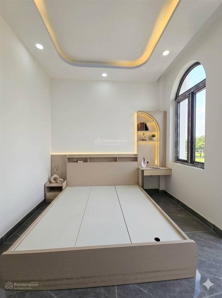 Mặt tiền nguyễn hiền nhà đẹp full nội thất, vừa ở vừa kinh doanh 1 trệt 3 lầu 1 tum