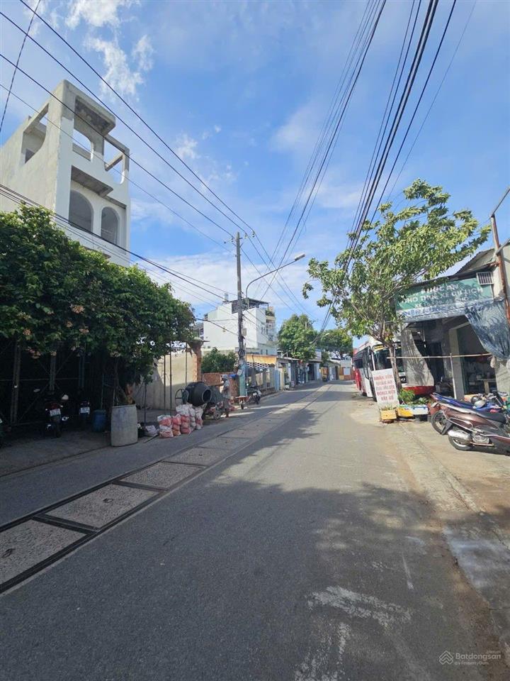 Mặt tiền nguyễn hiền nhà đẹp full nội thất, vừa ở vừa kinh doanh 1 trệt 3 lầu 1 tum