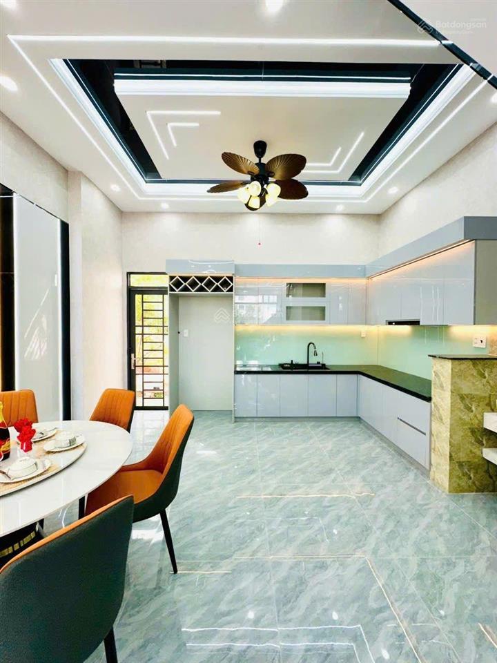 Nhà 1 trệt 2 lầu có sân thượng kdc phúc đạt, tân đông hiệp. đường 10m thông. gần vincom 550 dĩ an