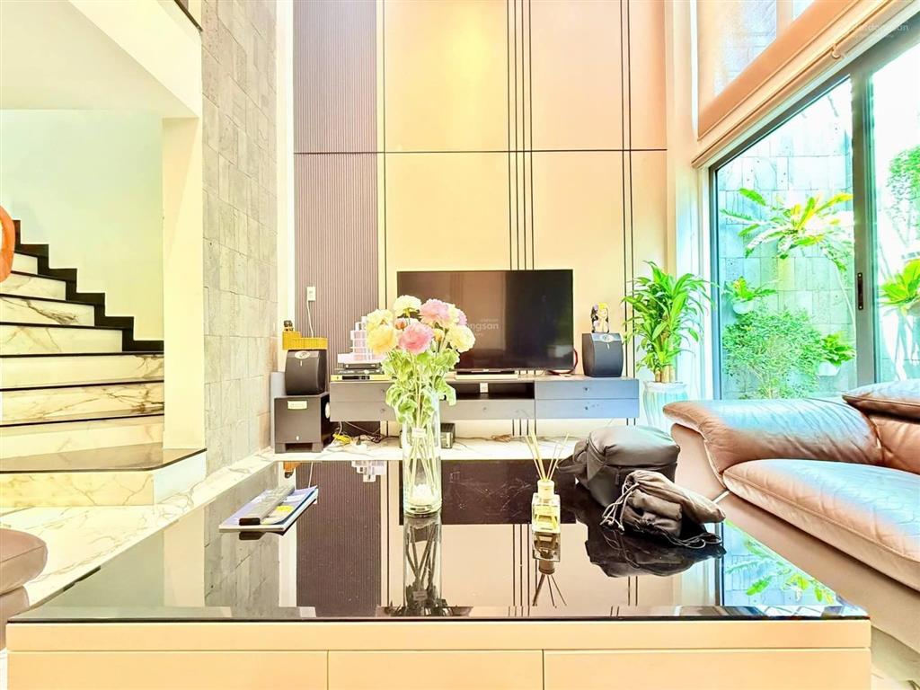 Bán mặt tiền đông minh, đông hòa, dĩ an
1 trệt 4 lầu | có thang máy công năng đầy đủ 1 trệt +