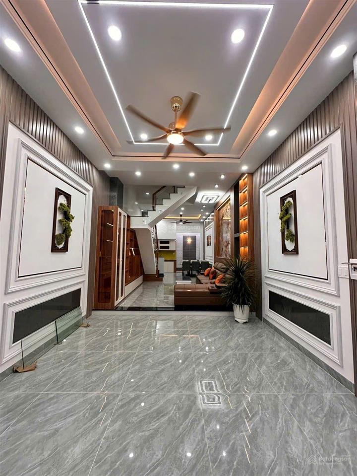 Nhà đẹp trung tâm dĩ an 5 tỷ 7 tl gần chợ dĩ an 1 ngã 3 cây điệp big c go dt 415m