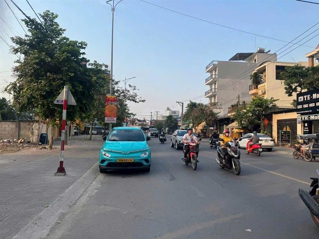 Cần bán gấp nhà kho mặt tiền đường lê thị trung bình chuẩn thuận an dt 422,9m đang cho thuê tn 23tr