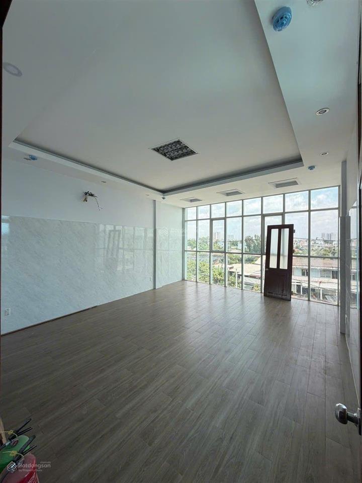 Tòa nhà cho thuê 6tầng  mt đường kha vạn cân  p, linh đông  tp thủ đức  tphcm
