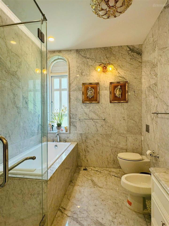 Siêu phẩm biệt thự mt đường 10m dt 303,7mgiá chỉ 69ty  tt phường an khánhq2 tp thủ đức tphcm