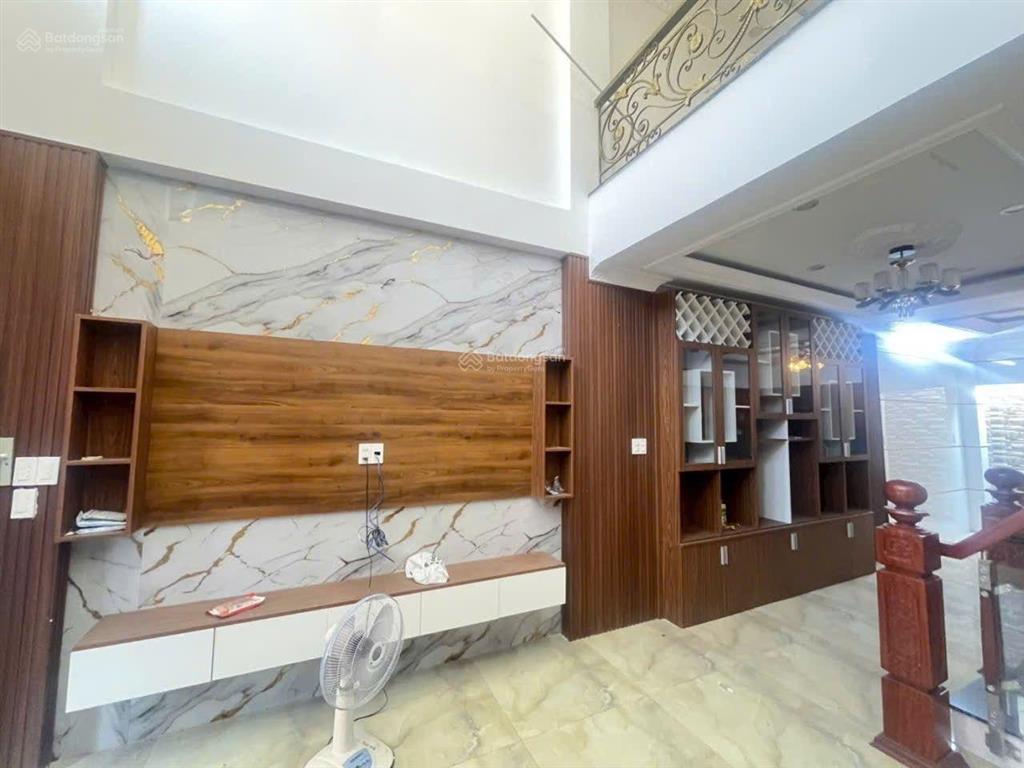 Hiếm, bán nhà 4 tầng đẹp lung linh, đường phạm văn đồng, phường linh tây, thủ đức, tphcm