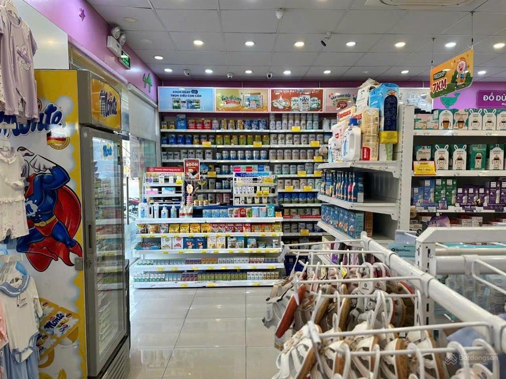 Cho thuê nhà mặt tiền kd ngan 8m  đường kha vạn cân  phường thủ đức tphcm