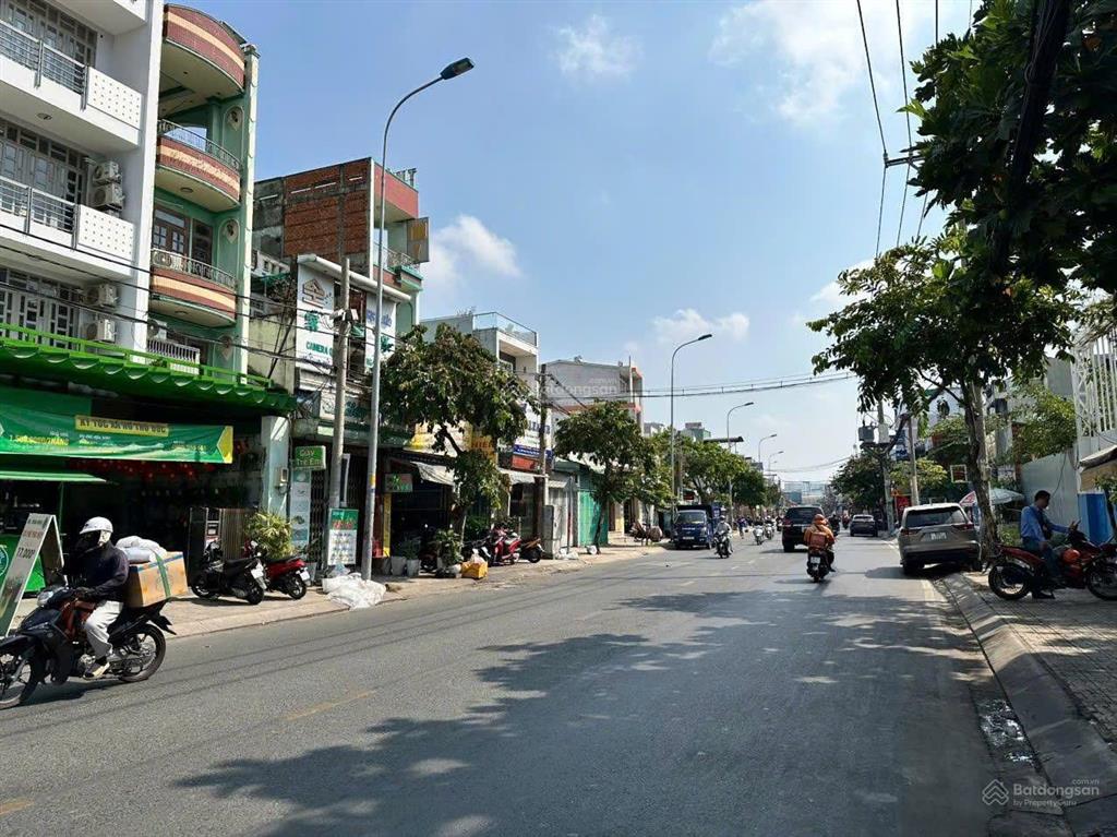 Cho thuê nhà mặt tiền kd ngan 8m  đường kha vạn cân  phường thủ đức tphcm
