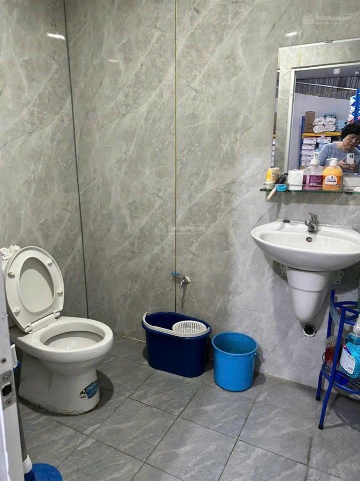 Cho thuê nhà mặt tiền kd ngan 8m  đường kha vạn cân  phường thủ đức tphcm