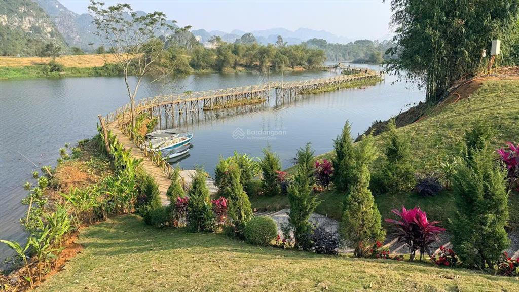 Chỉnh chủ bán lô 1700m2 ngay hồ đá bạc 120ha, giáp hà nội, giá chỉ 2,5tr/m2, đất ba hàng đồi